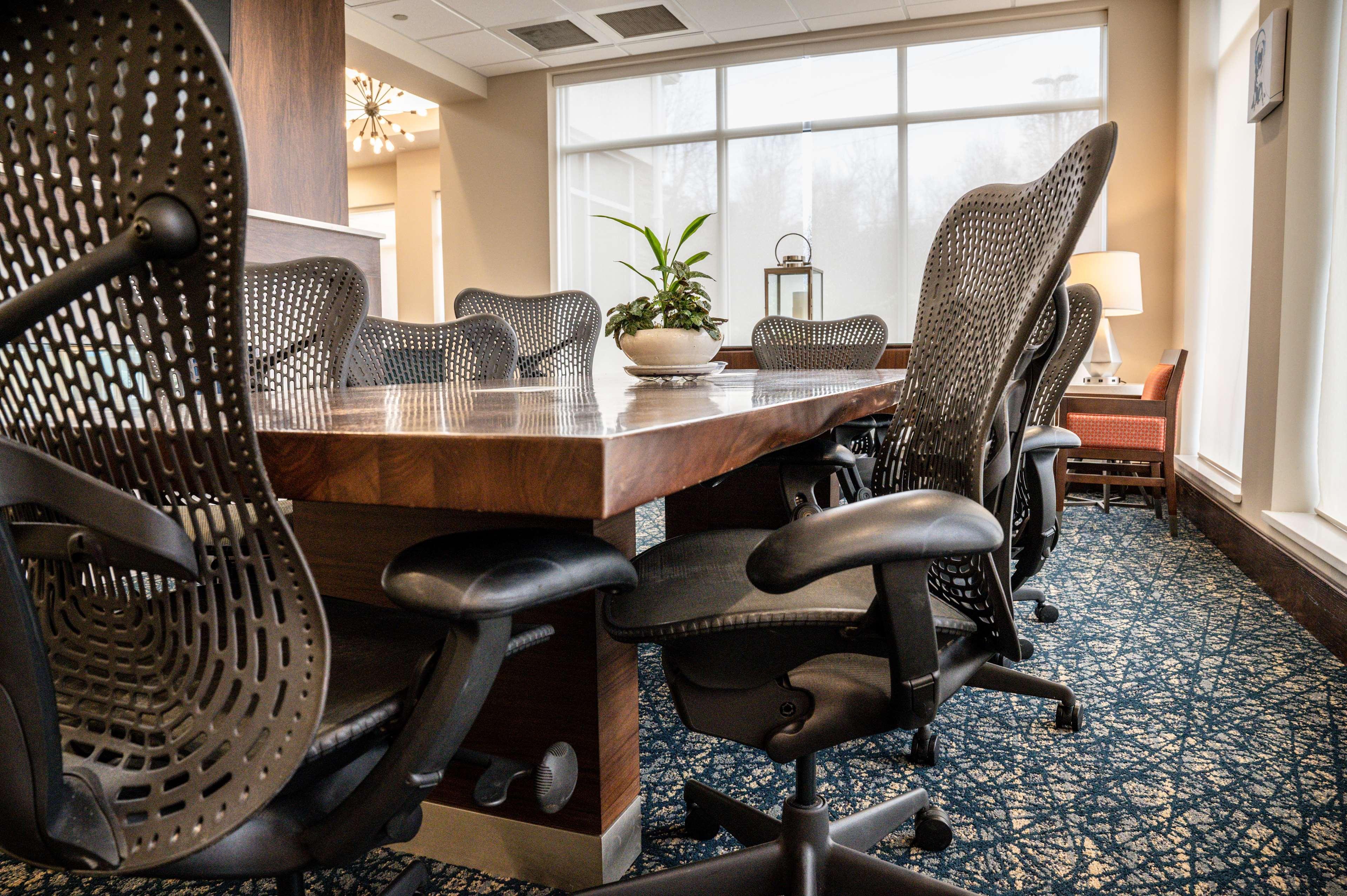 Hilton Garden Inn Fayetteville/Fort Bragg מראה חיצוני תמונה