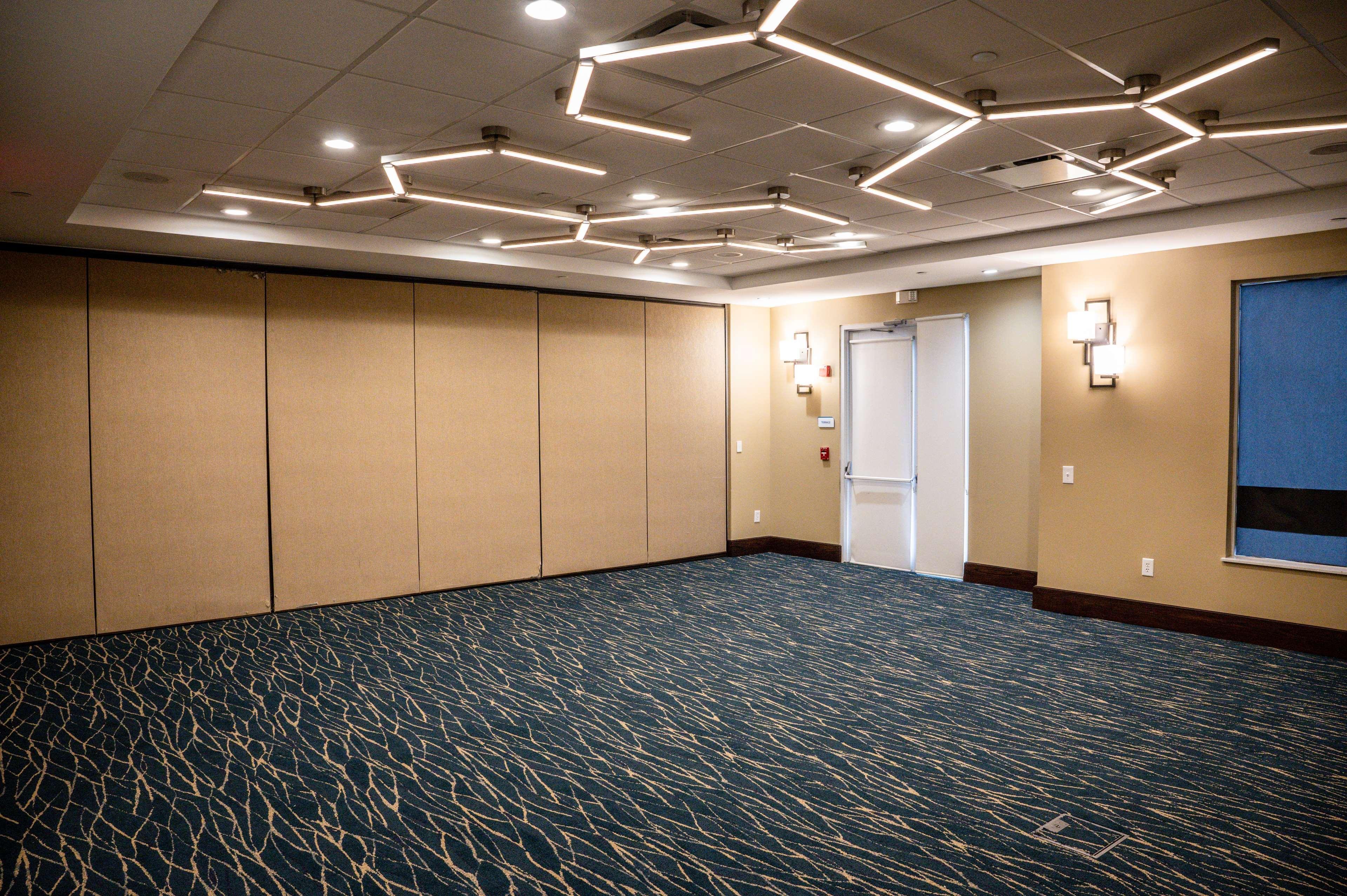 Hilton Garden Inn Fayetteville/Fort Bragg מראה חיצוני תמונה