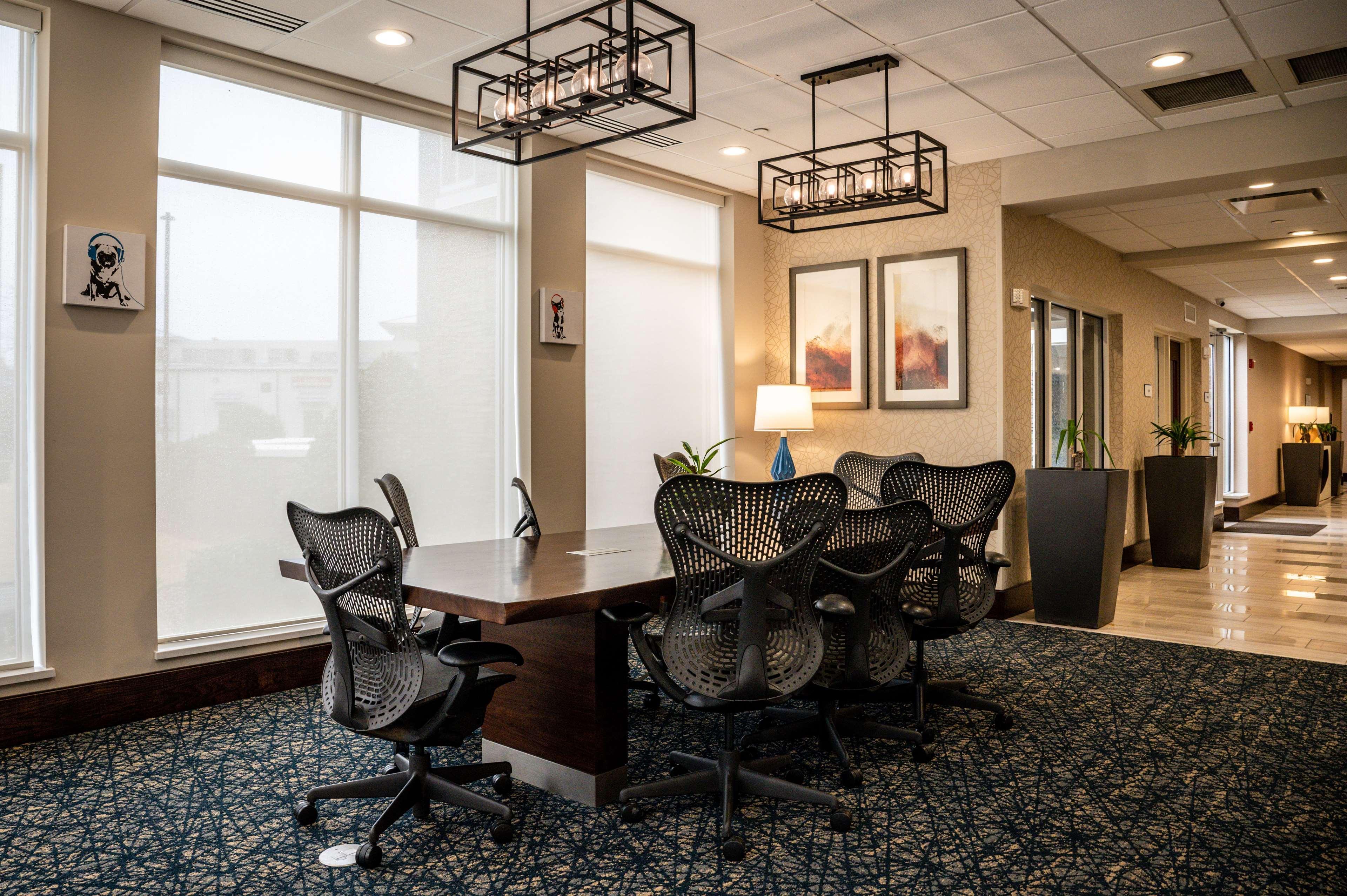 Hilton Garden Inn Fayetteville/Fort Bragg מראה חיצוני תמונה